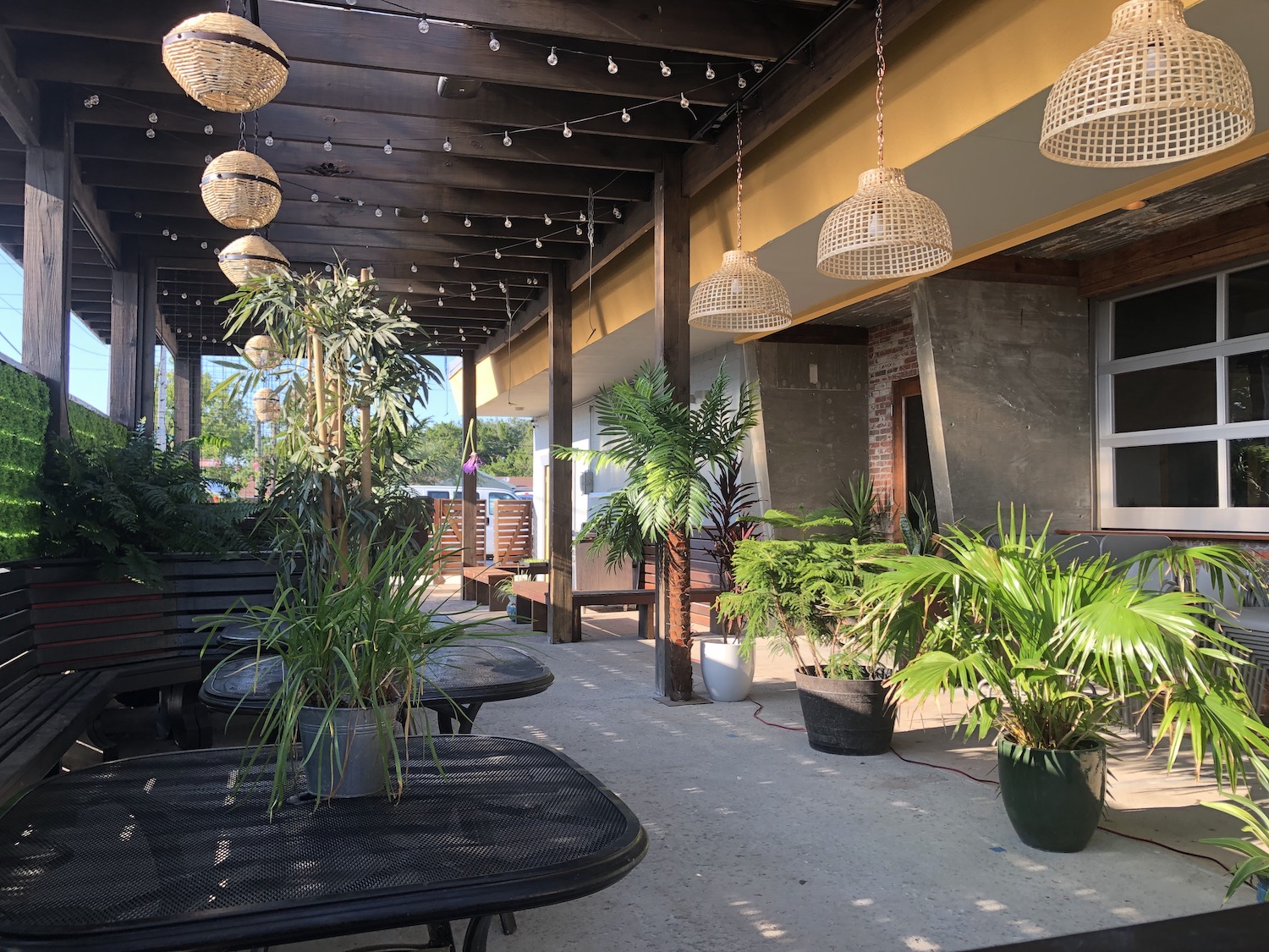 Odd Birds Cocktail Lounge & Kitchen Opens New Location This